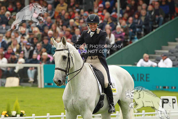 MHH_1820 LOUISA MILNE HOME  KING EIDER